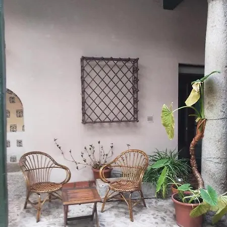 El Patio Del Convento *