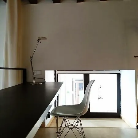 El Patio Del Convento * Toledo