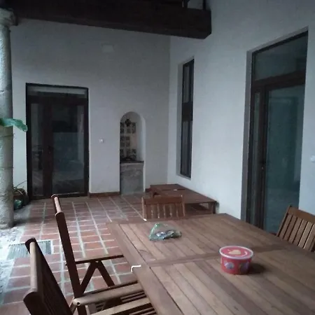 El Patio Del Convento * Tolède