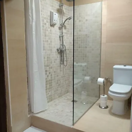 El Patio Del Convento Toledo